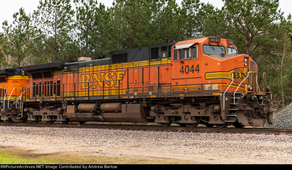 BNSF 4044